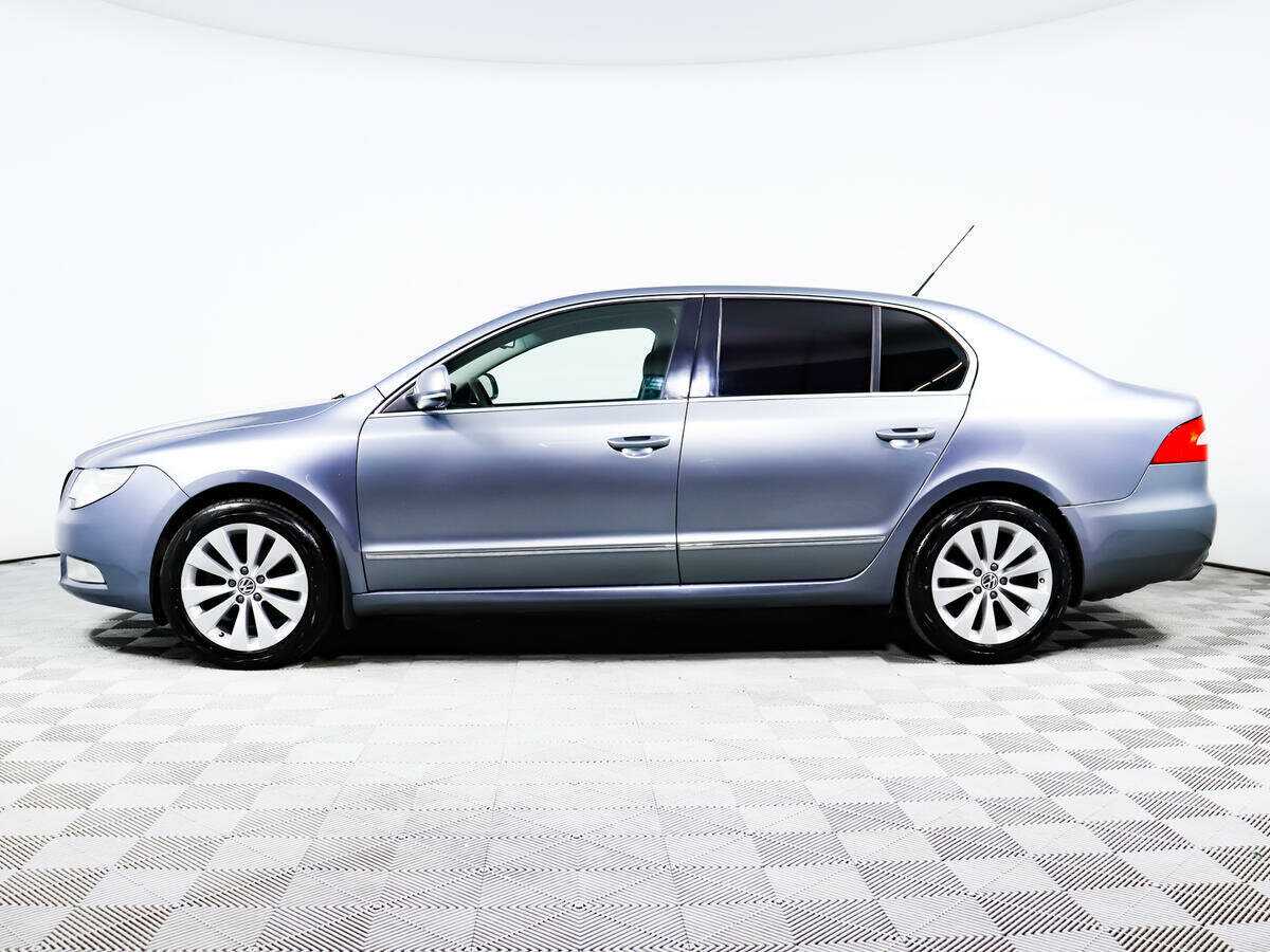 Skoda Superb с пробегом — 2008 год. Фото: #7