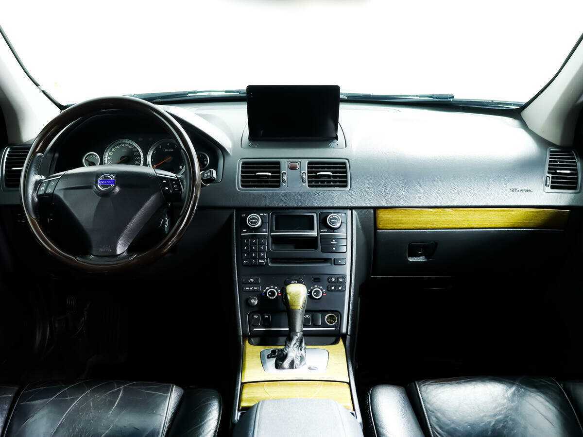 Volvo XC90 с пробегом — 2008 год. Фото: #10