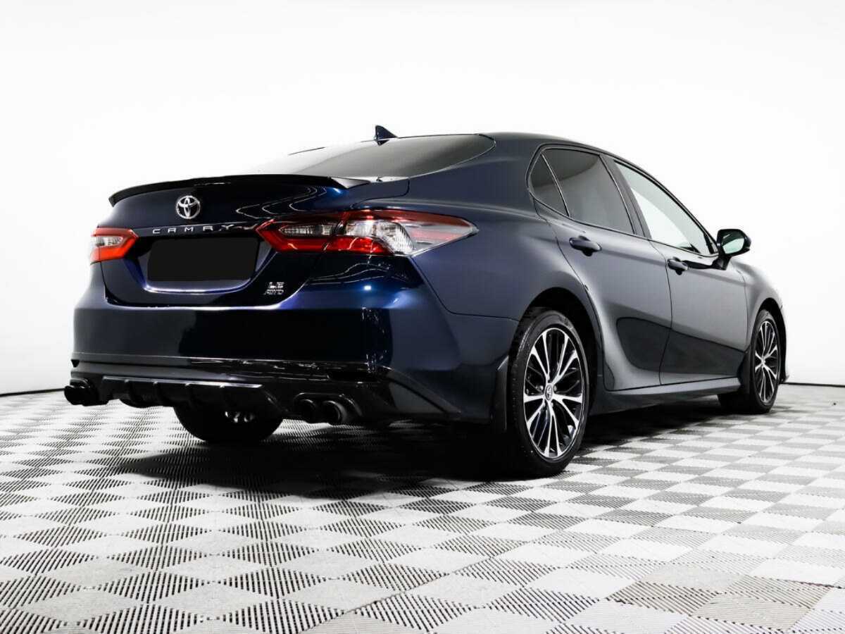 Toyota Camry с пробегом — 2021 год. Фото: #4