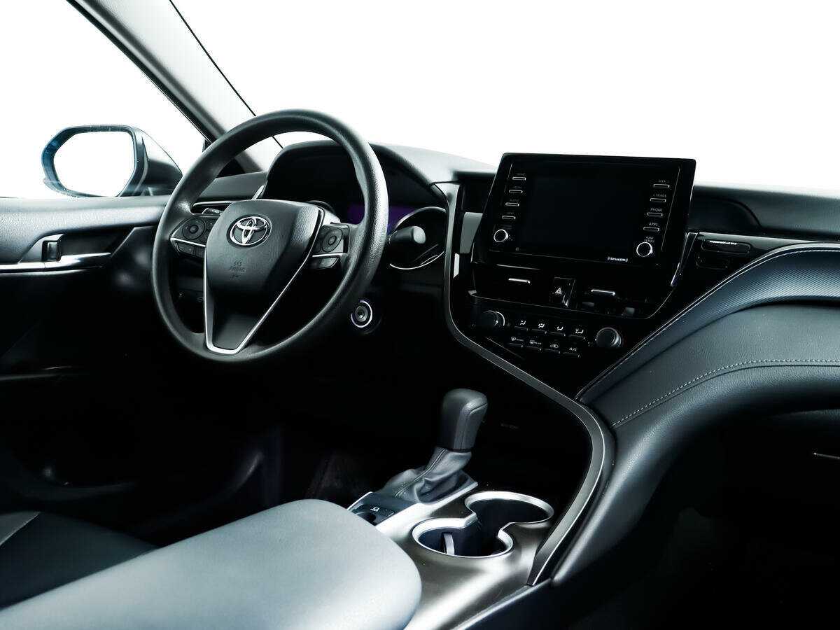 Toyota Camry с пробегом — 2021 год. Фото: #8