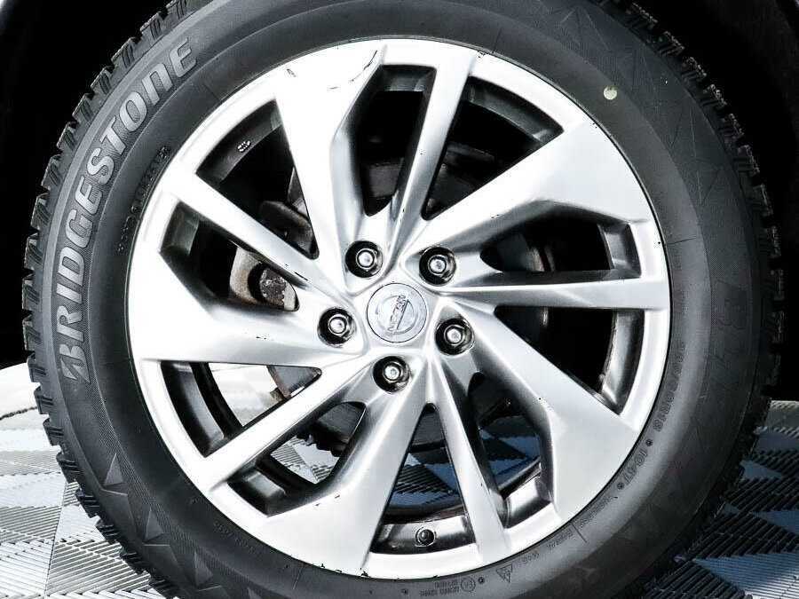 Nissan X-Trail с пробегом — 2015 год. Фото: #17