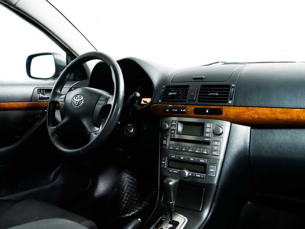 Toyota Avensis с пробегом — 2007 год. Фото: #8