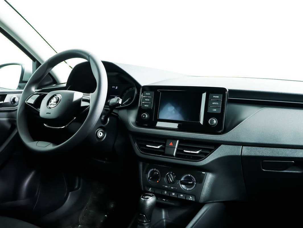 Skoda Rapid с пробегом — 2020 год. Фото: #8