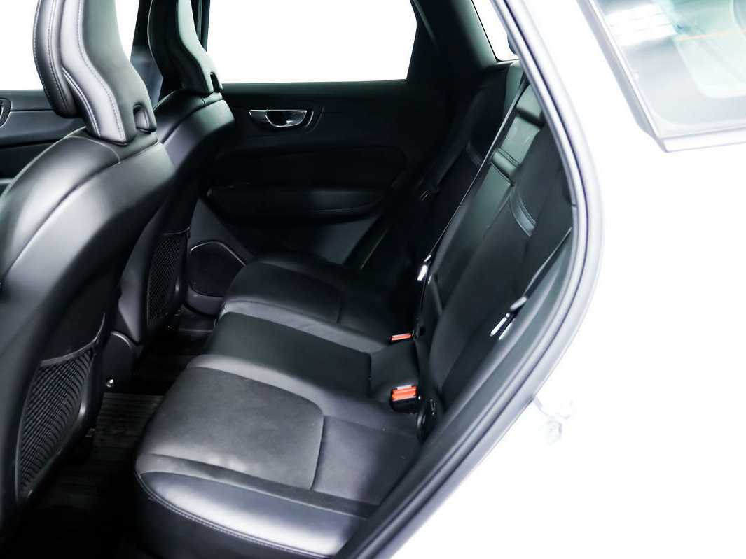 Volvo XC60 с пробегом — 2019 год. Фото: #11