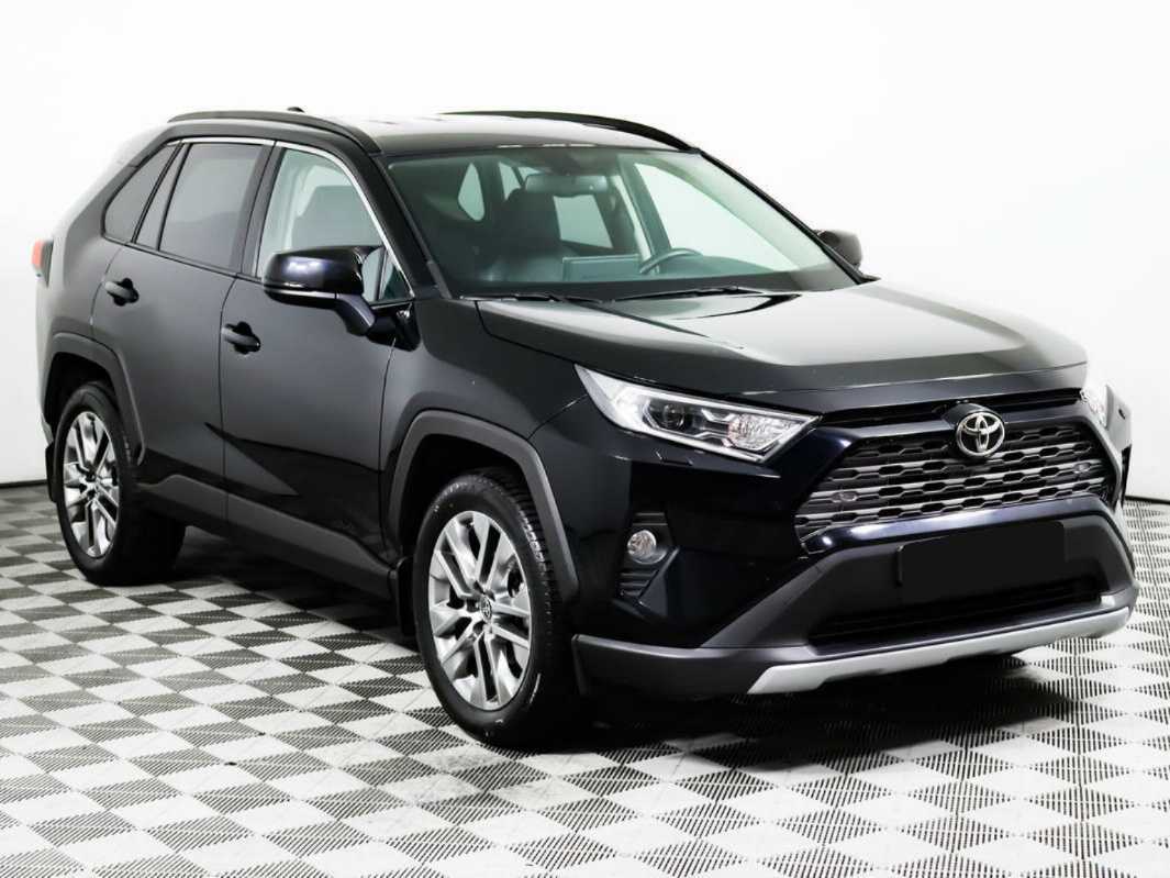 Toyota RAV4 с пробегом — 2021 год. Фото: #2