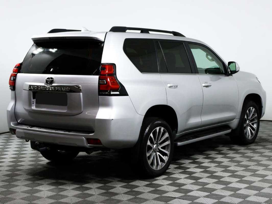 Toyota Land Cruiser Prado с пробегом — 2017 год. Фото: #4