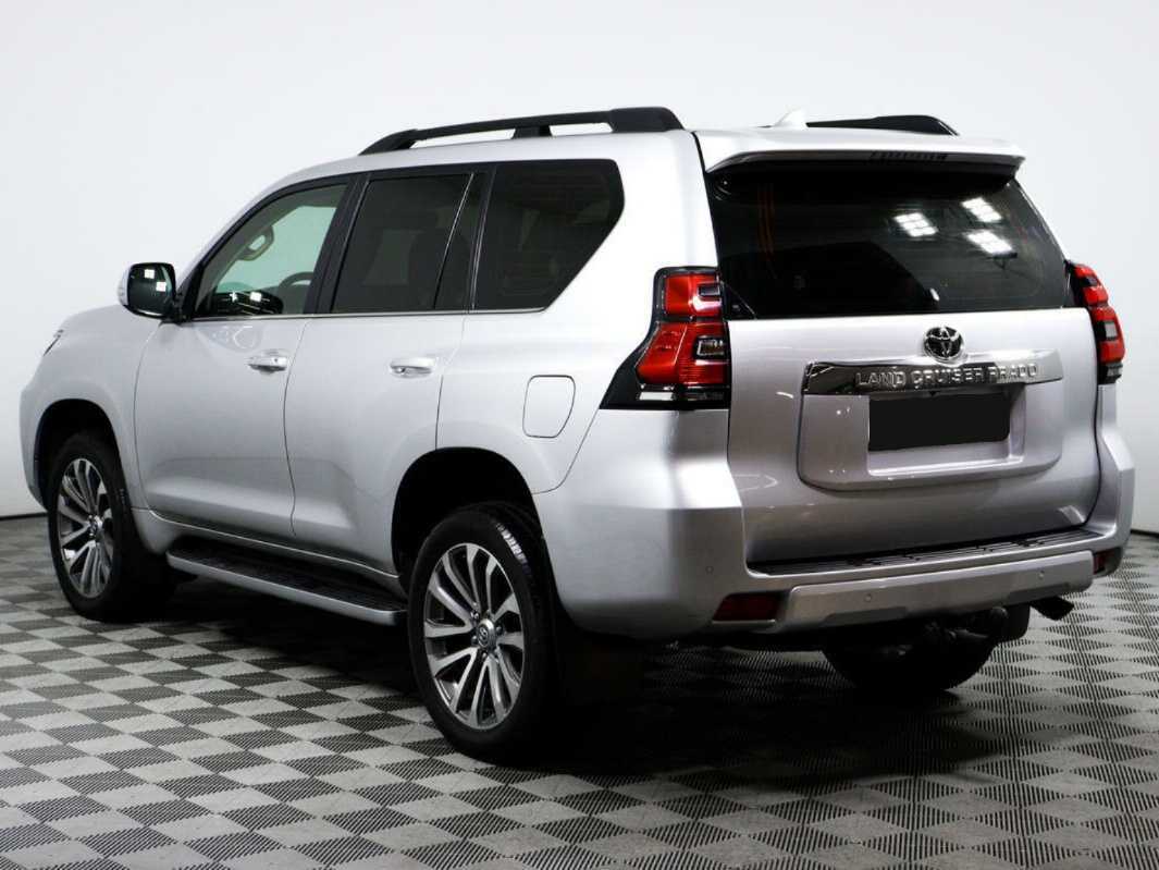 Toyota Land Cruiser Prado с пробегом — 2017 год. Фото: #6