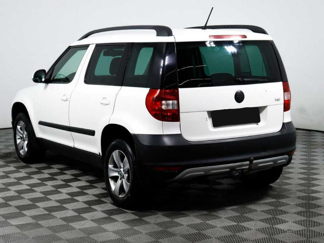 Skoda Yeti с пробегом — 2011 год. Фото: #6