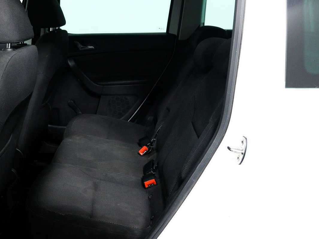 Skoda Yeti с пробегом — 2011 год. Фото: #11