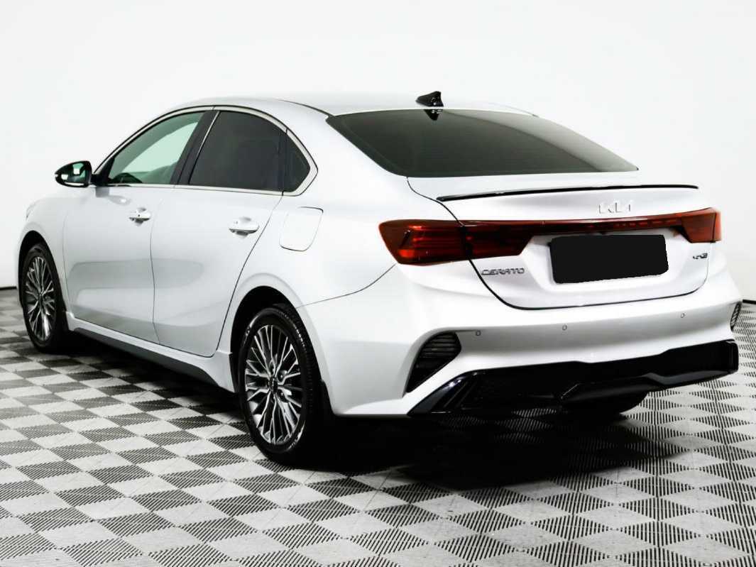 Kia Cerato с пробегом — 2022 год. Фото: #6