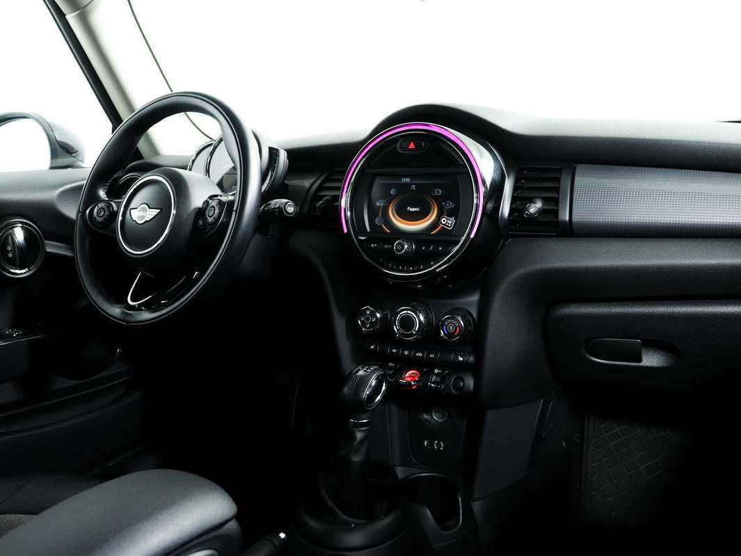 Mini Hatch с пробегом — 2017 год. Фото: #8