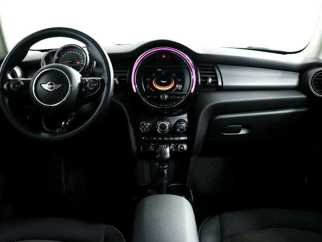 Mini Hatch с пробегом — 2017 год. Фото: #10