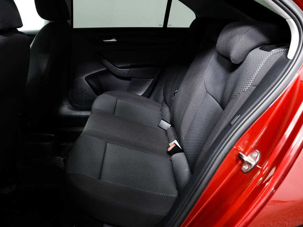 Volkswagen Polo с пробегом — 2020 год. Фото: #11