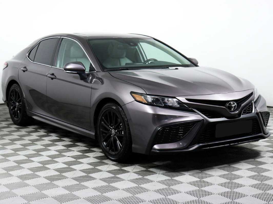 Toyota Camry с пробегом — 2021 год. Фото: #2
