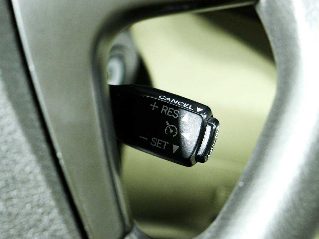 Toyota Highlander с пробегом — 2010 год. Фото: #13