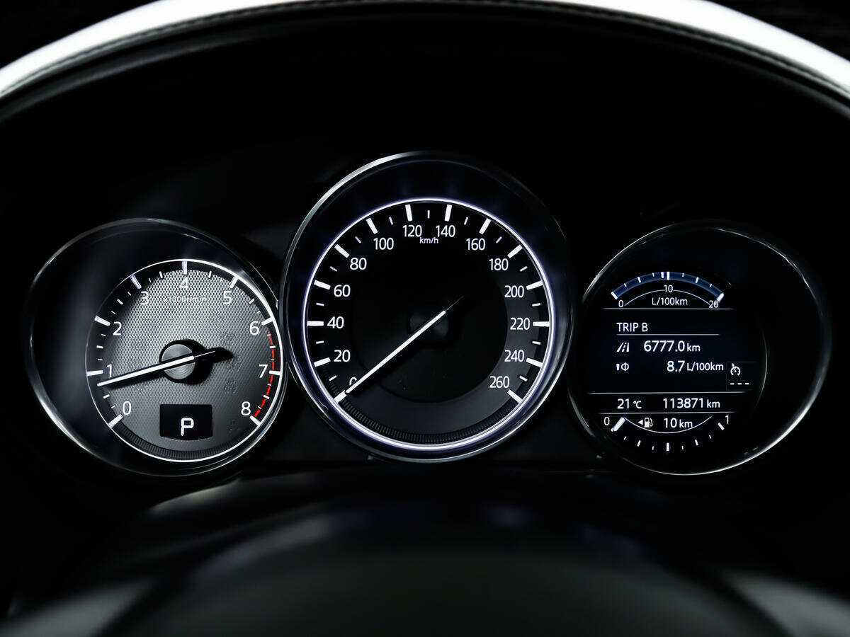 Mazda 6 с пробегом — 2017 год. Фото: #9