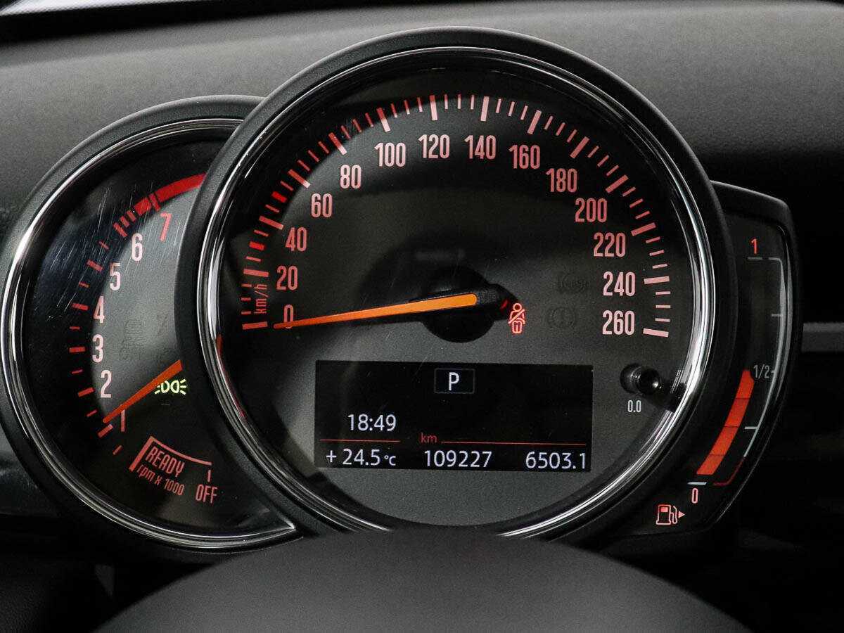 Mini Hatch с пробегом — 2018 год. Фото: #11