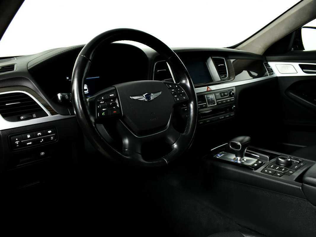 Genesis G80 с пробегом — 2018 год. Фото: #12