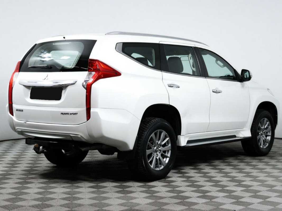 Mitsubishi Pajero Sport с пробегом — 2018 год. Фото: #4