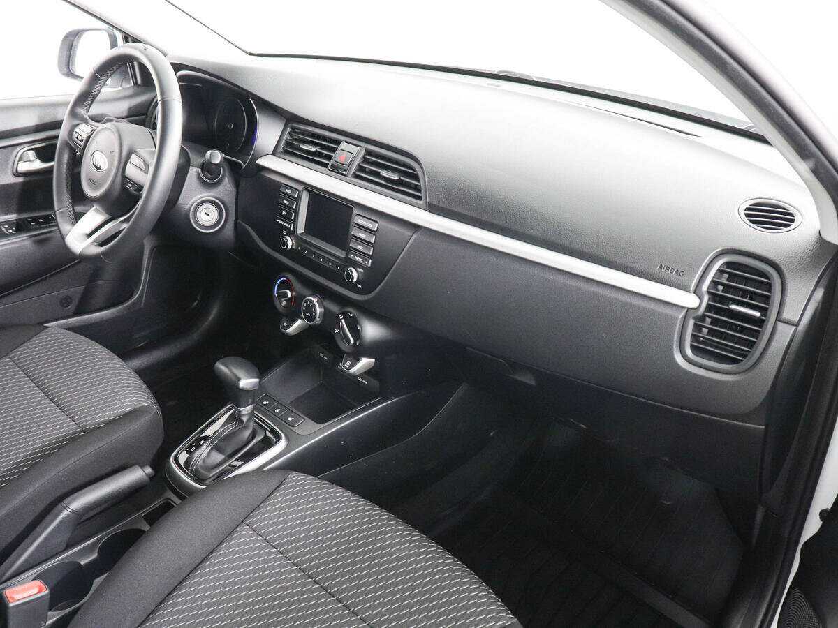 Kia Rio с пробегом — 2019 год. Фото: #9