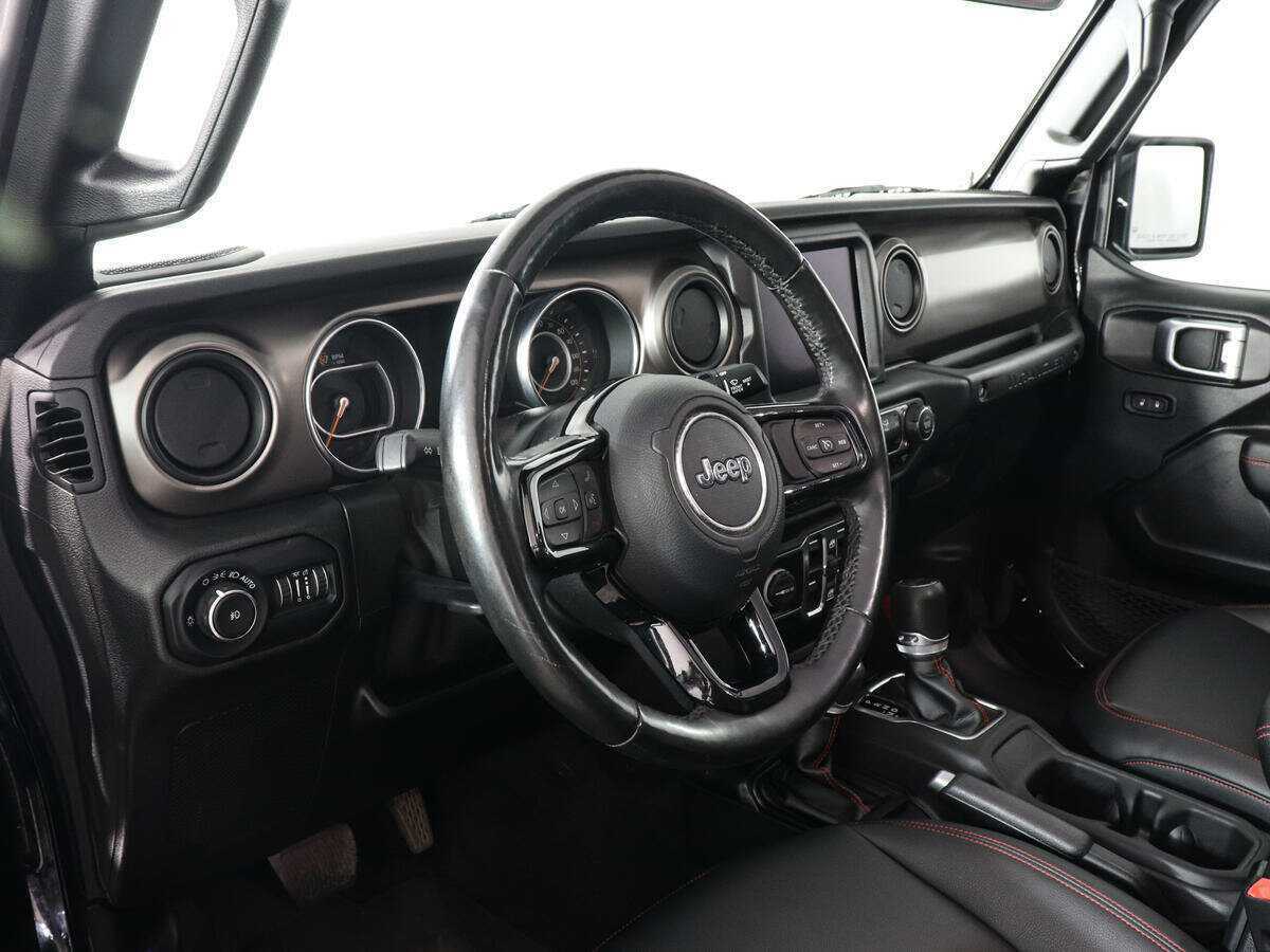 Jeep Wrangler с пробегом — 2020 год. Фото: #8