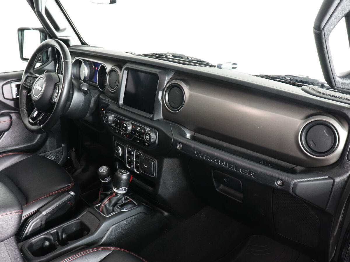 Jeep Wrangler с пробегом — 2020 год. Фото: #9