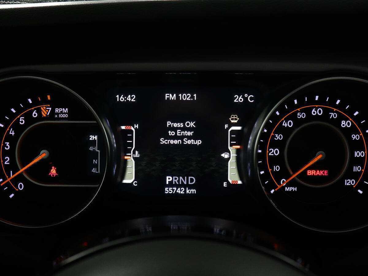 Jeep Wrangler с пробегом — 2020 год. Фото: #10