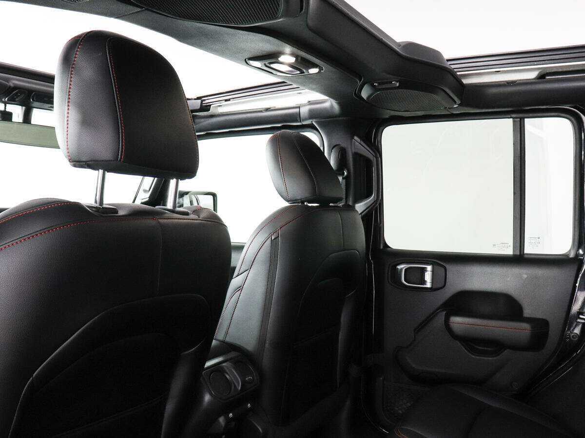 Jeep Wrangler с пробегом — 2020 год. Фото: #11