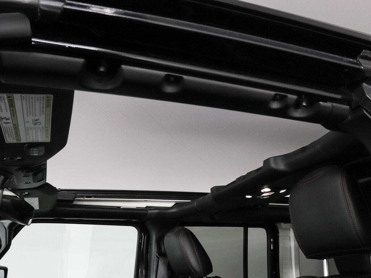 Jeep Wrangler с пробегом — 2020 год. Фото: #14