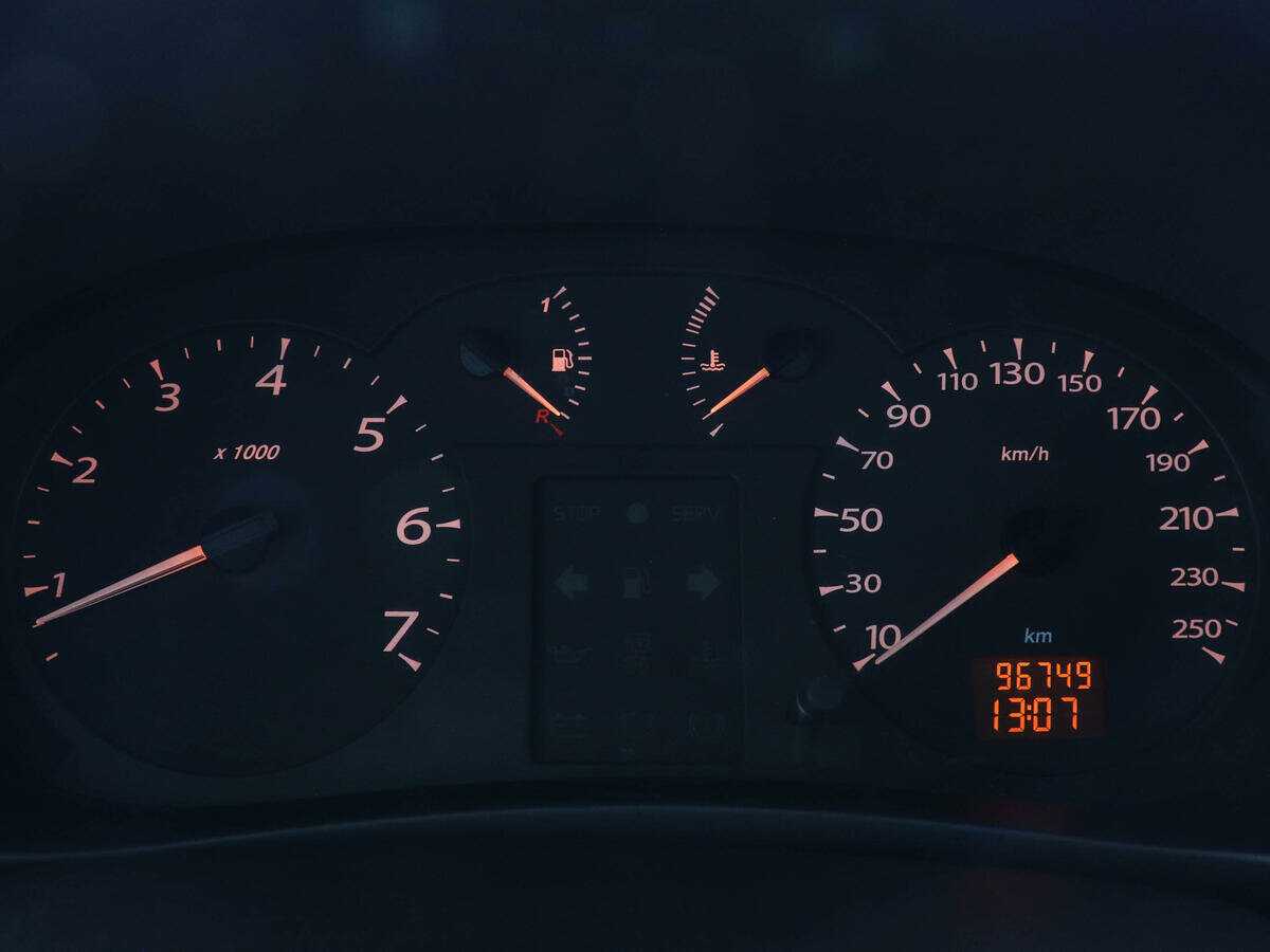 Renault Symbol с пробегом — 2008 год. Фото: #10