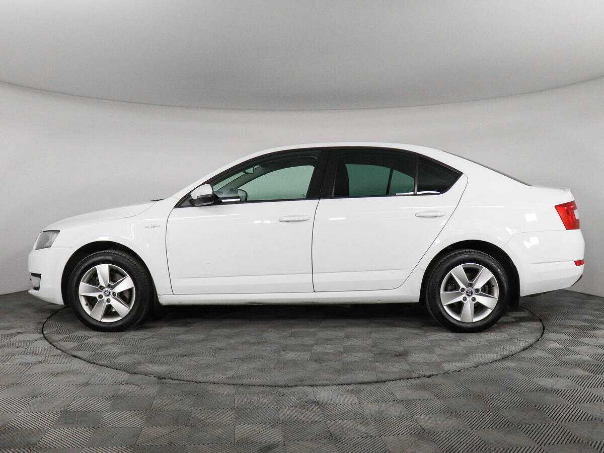 Skoda Octavia с пробегом — 2015 год. Фото: #7