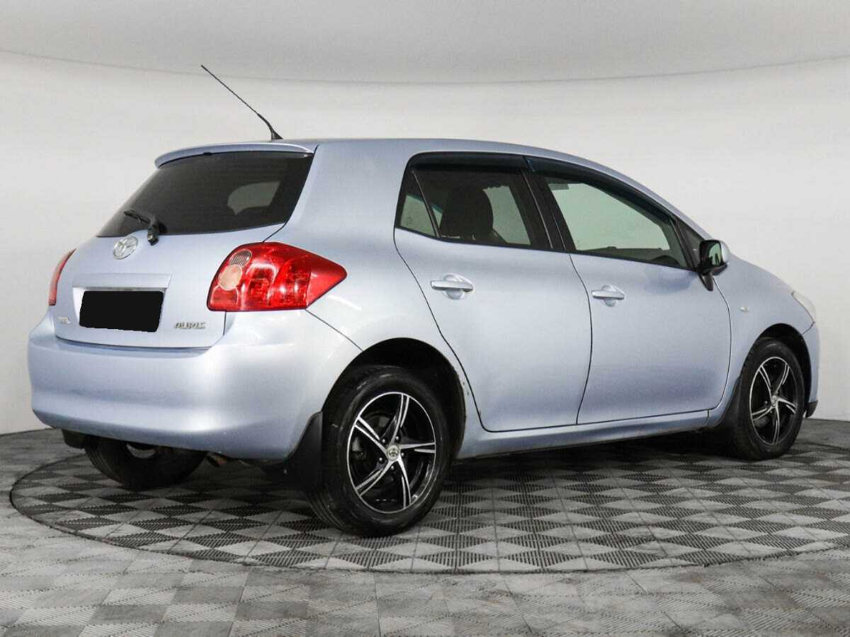 Toyota Auris с пробегом — 2007 год. Фото: #4