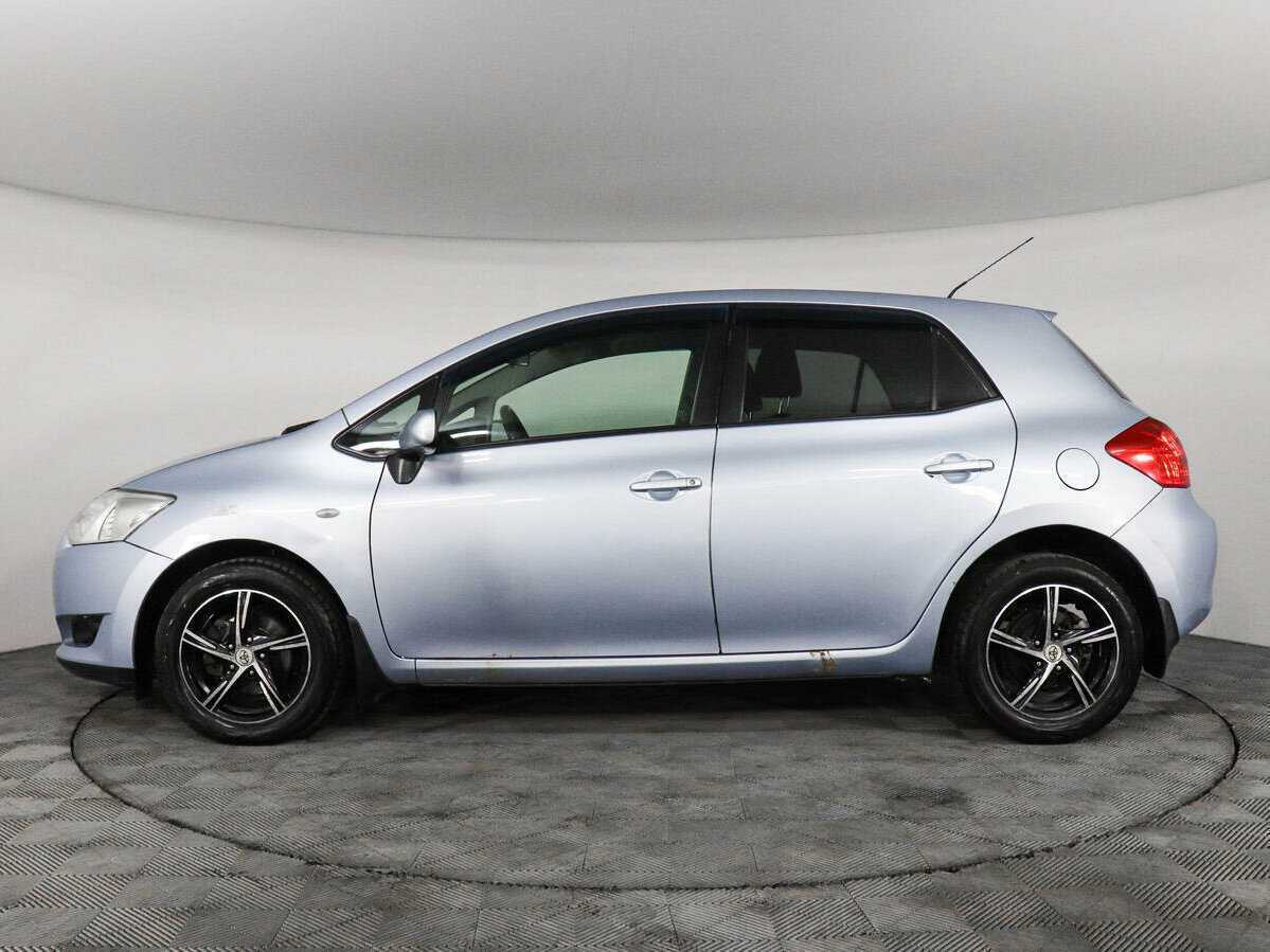 Toyota Auris с пробегом — 2007 год. Фото: #7