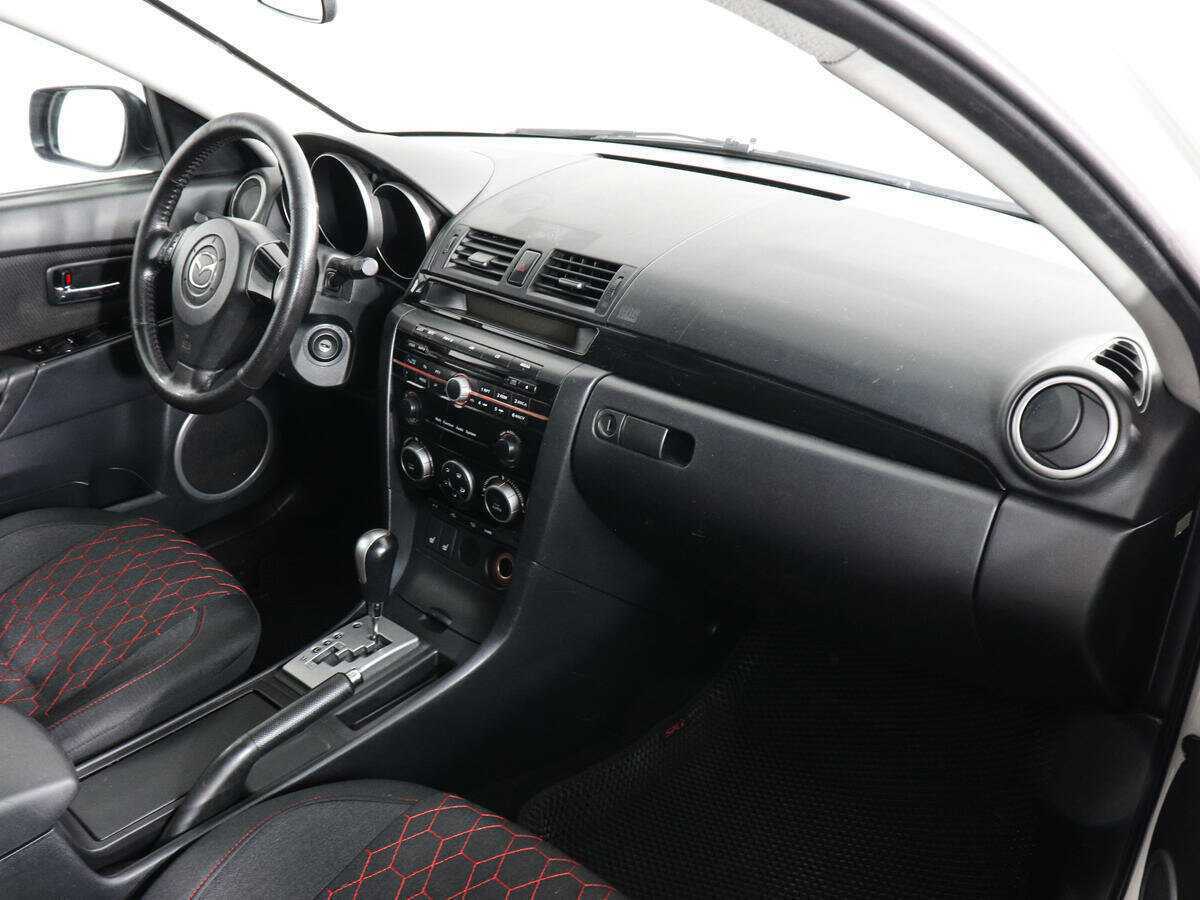 Mazda 3 с пробегом — 2008 год. Фото: #5