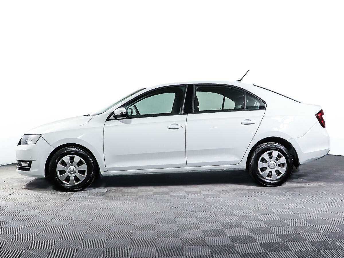 Skoda Rapid с пробегом — 2017 год. Фото: #7