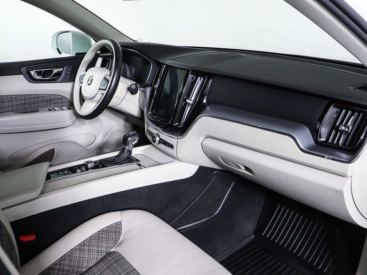 Volvo XC60 с пробегом — 2018 год. Фото: #8
