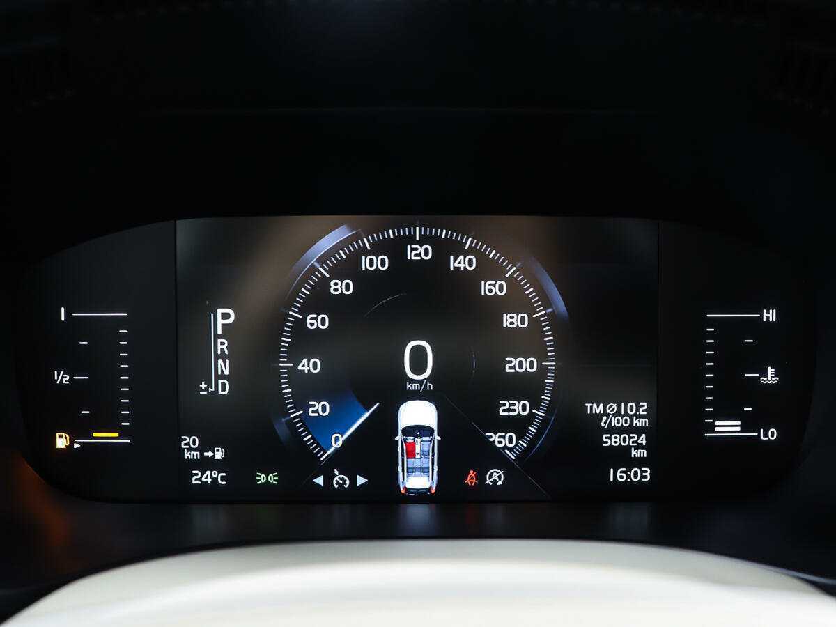 Volvo XC60 с пробегом — 2018 год. Фото: #13