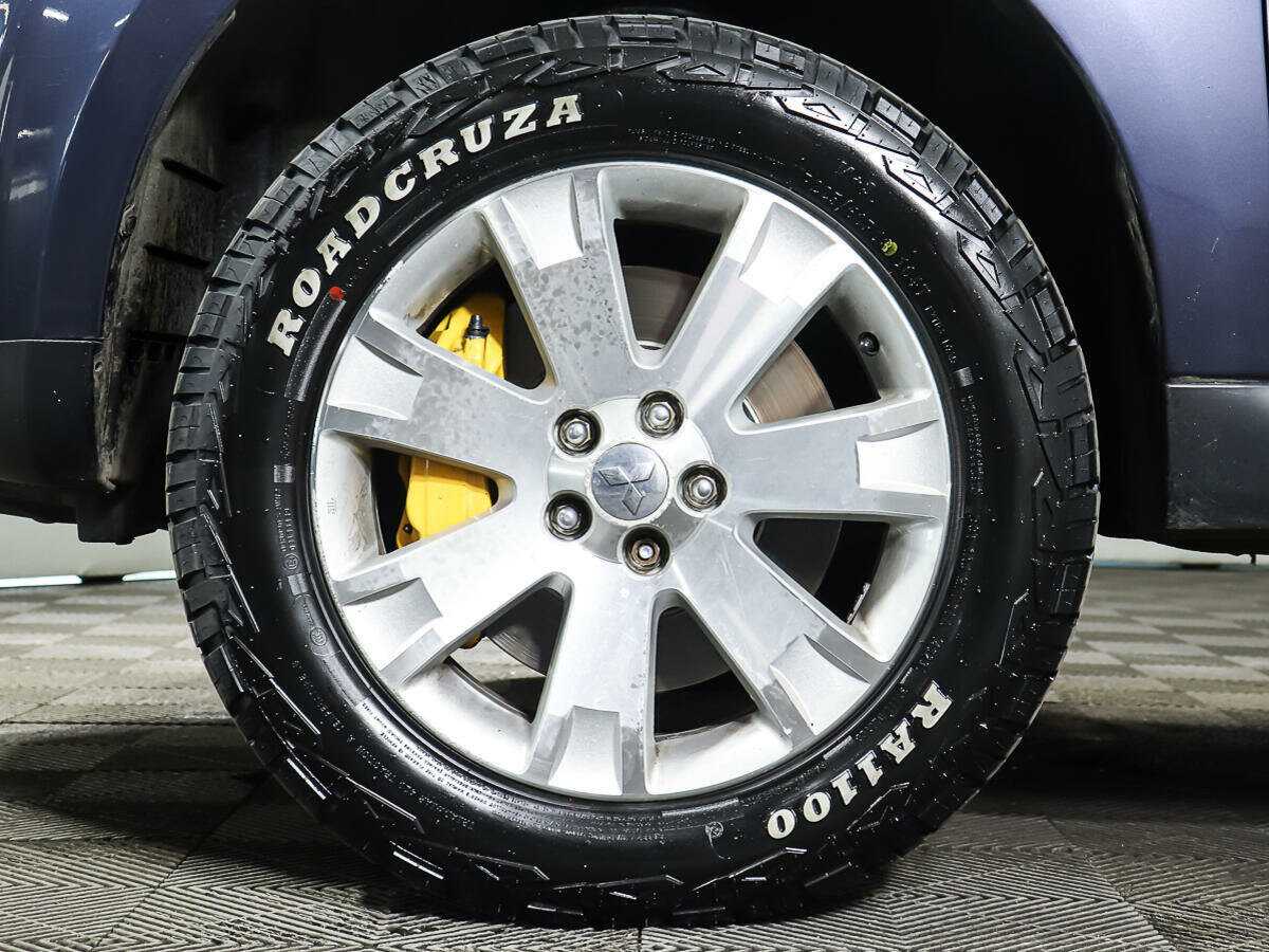 Mitsubishi Outlander с пробегом — 2008 год. Фото: #15