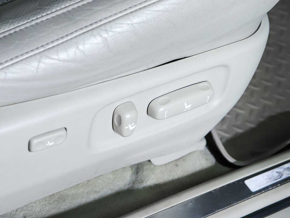 Lexus RX с пробегом — 2008 год. Фото: #17