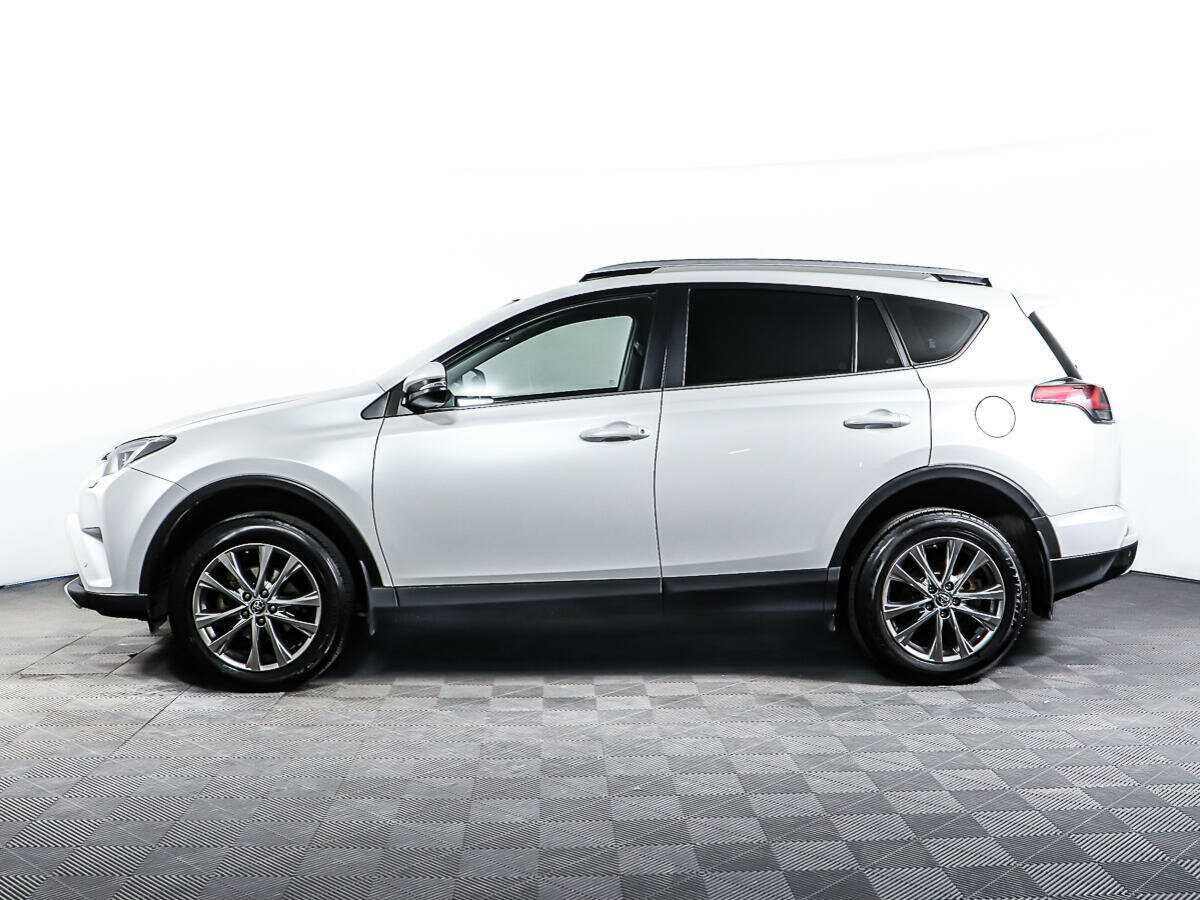 Toyota RAV4 с пробегом — 2018 год. Фото: #7