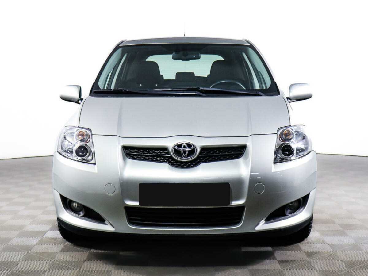 Toyota Auris с пробегом — 2007 год. Фото: #1