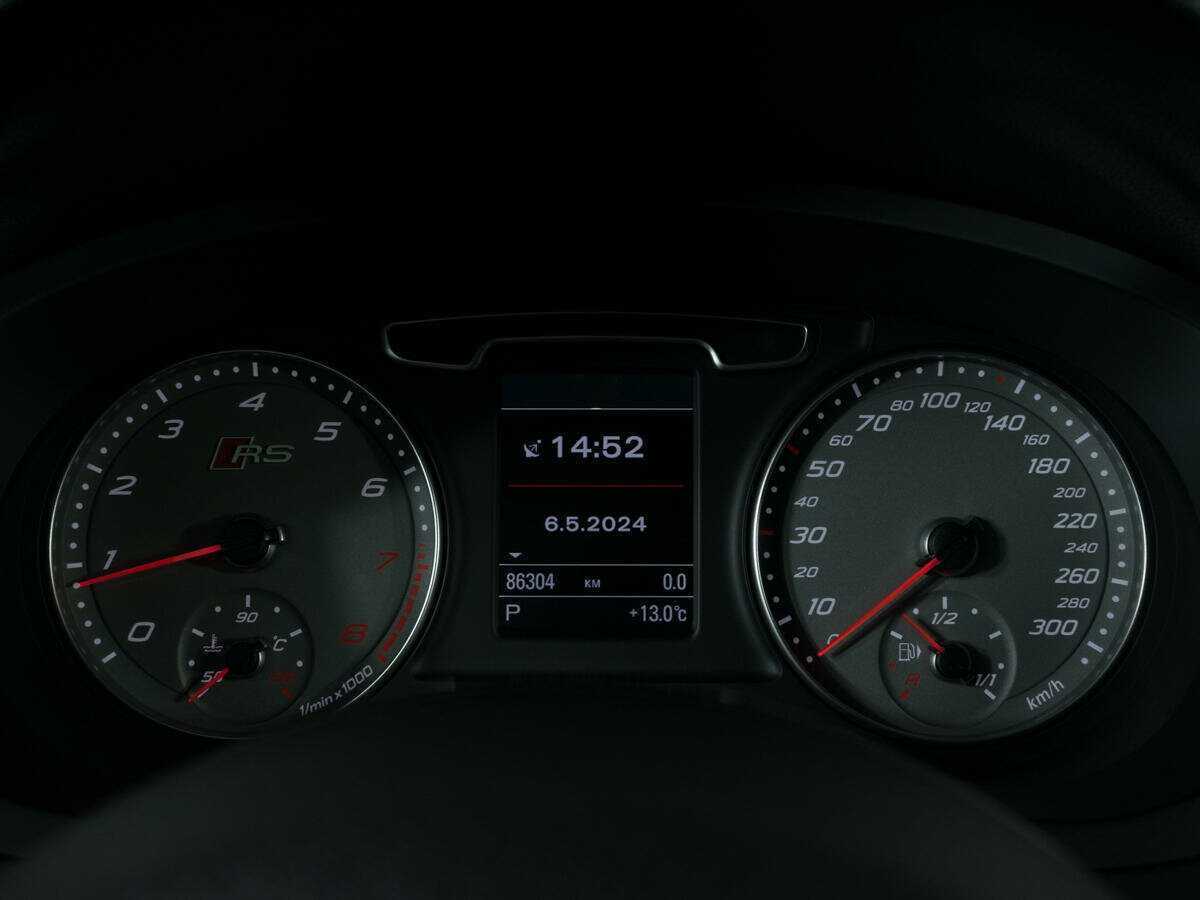 Audi RS Q3 с пробегом — 2014 год. Фото: #8