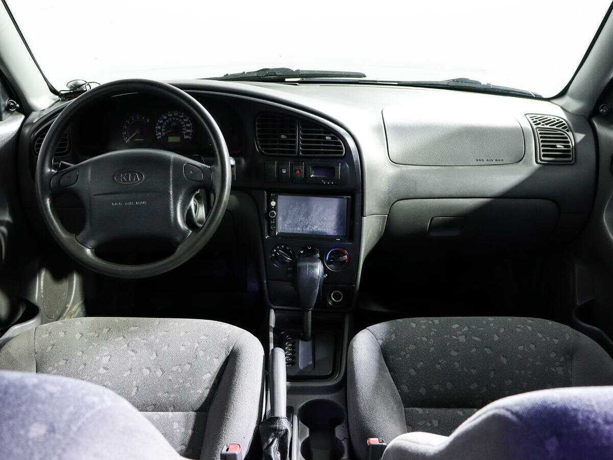 Kia Spectra с пробегом — 2008 год. Фото: #11