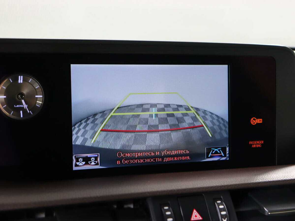 Lexus ES с пробегом — 2018 год. Фото: #14