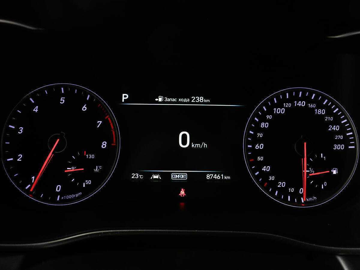 Genesis G70 с пробегом — 2019 год. Фото: #8