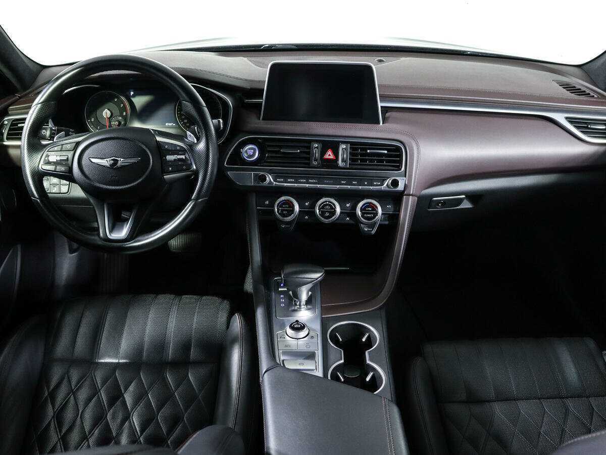 Genesis G70 с пробегом — 2019 год. Фото: #9