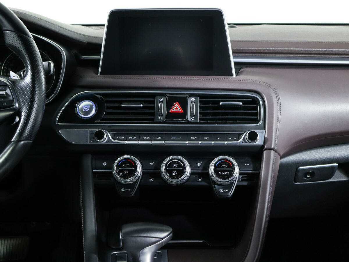 Genesis G70 с пробегом — 2019 год. Фото: #10