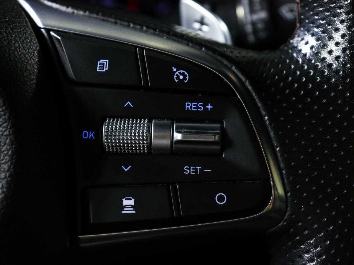 Genesis G70 с пробегом — 2019 год. Фото: #17