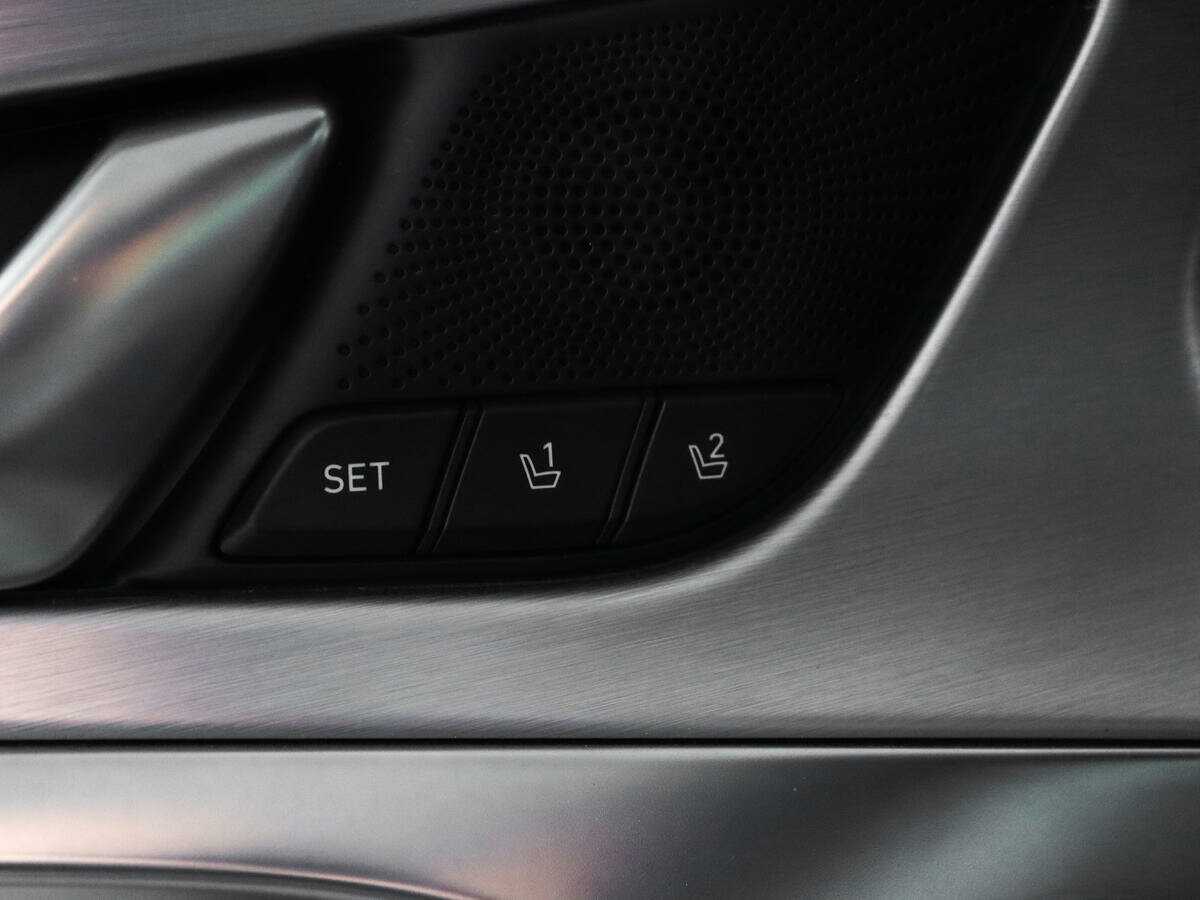 Genesis G70 с пробегом — 2019 год. Фото: #23