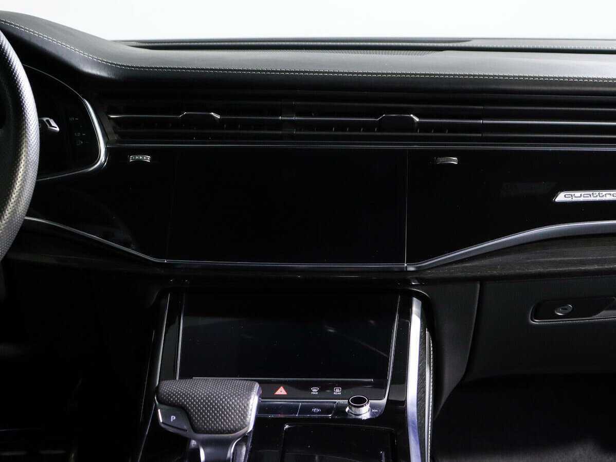 Audi Q8 с пробегом — 2018 год. Фото: #10